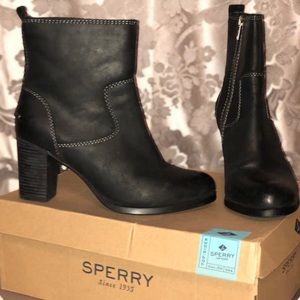 Sperry heel bootie